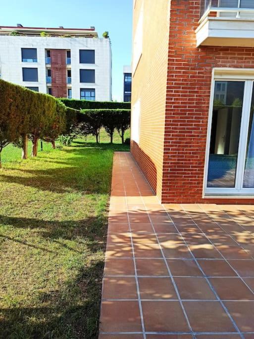Bajo Con Jardin Privado Apartment ซานตานเดร์ ภายนอก รูปภาพ